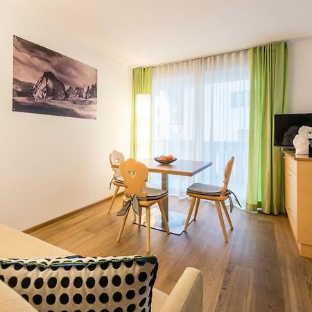 Avita - Suites To Relax Ortisei Kültér fotó