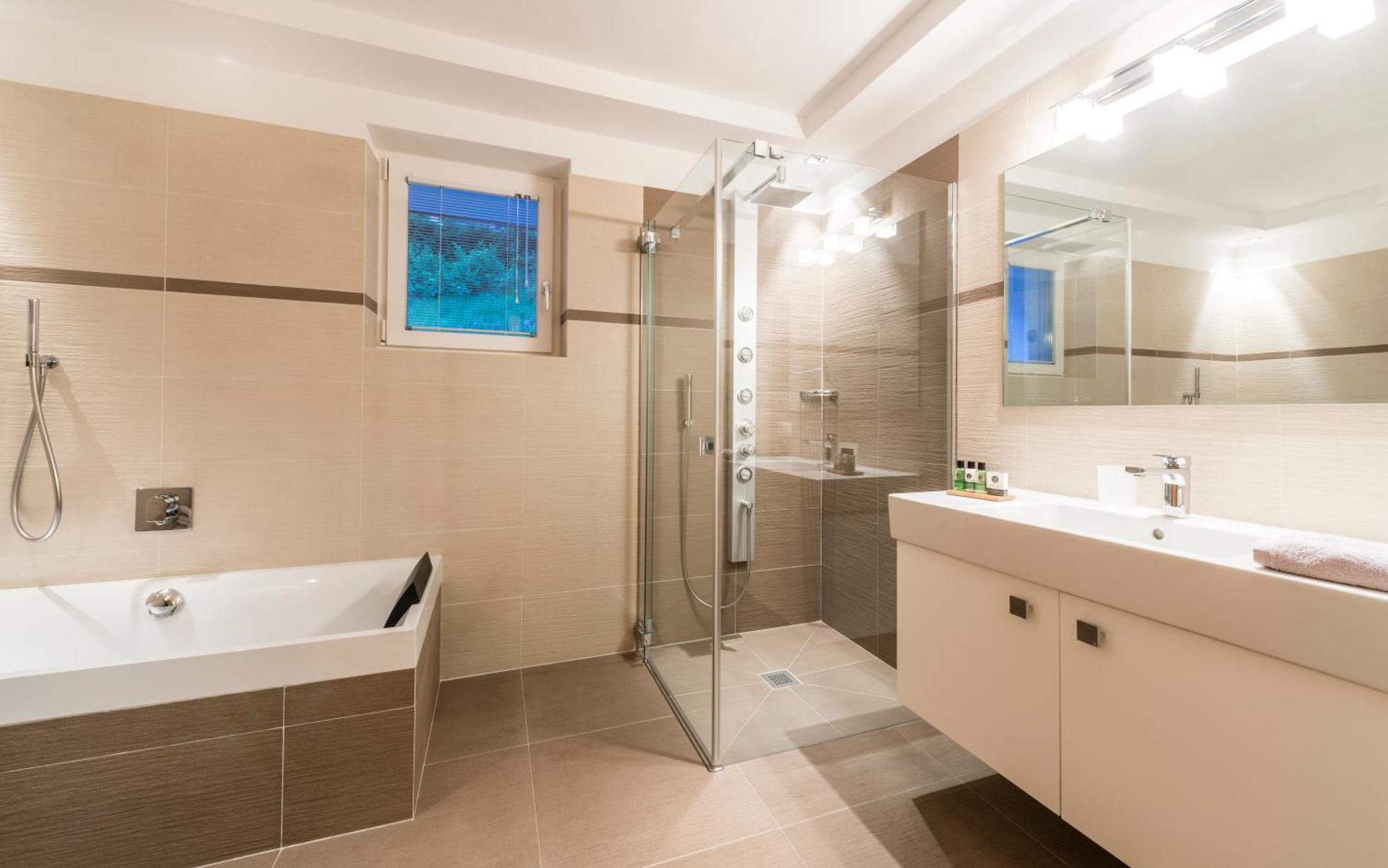 Avita - Suites To Relax Ortisei Kültér fotó
